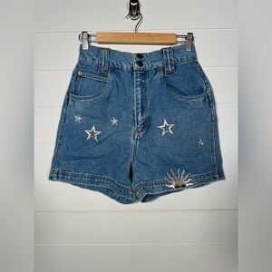 Ki Ko Mo Jean Blue Embroidered Shorts Size 9/10